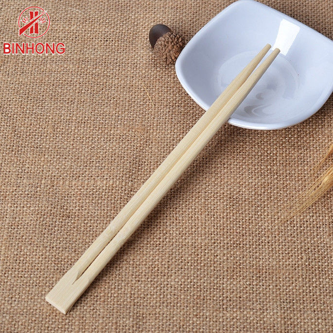 Chopsticks μπαμπού Dispossiable ΔΙΔΥΜΩΝ 21CM 24CM με το μισό έγγραφο που τυλίγεται για τα κινεζικά τρόφιμα