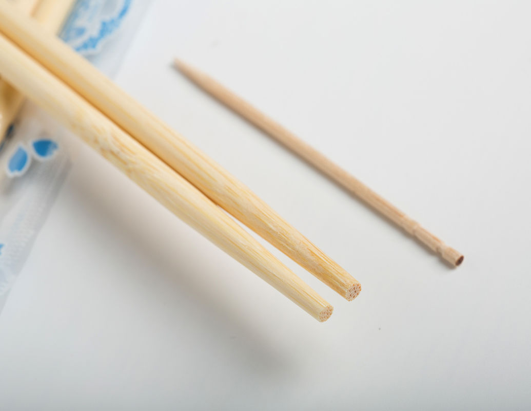 Υγιεινά εφοδιασμένα μίας χρήσης Chopsticks συνήθειας με τα σύνολα εγγράφου